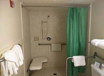 פוינסיאנה Cypress Cove Nudist Resort מראה חיצוני תמונה